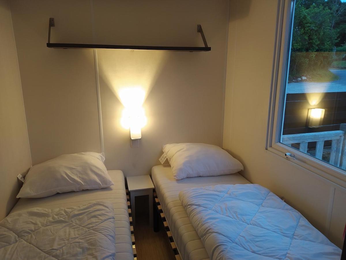 Hebergements Camping "Les Pieds Dans L'Eau" Crozon Zewnętrze zdjęcie