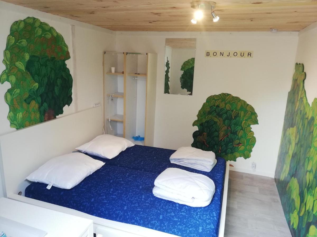 Hebergements Camping "Les Pieds Dans L'Eau" Crozon Zewnętrze zdjęcie