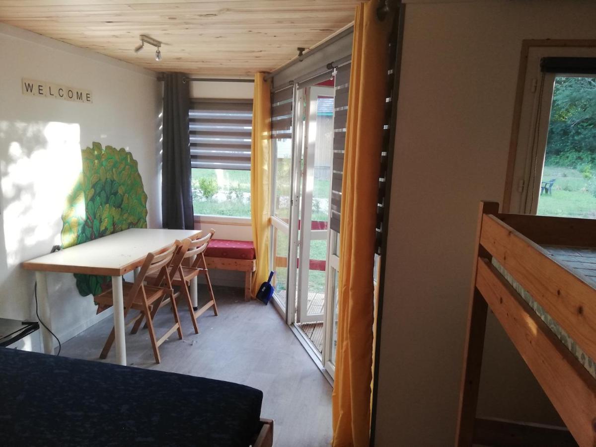 Hebergements Camping "Les Pieds Dans L'Eau" Crozon Zewnętrze zdjęcie