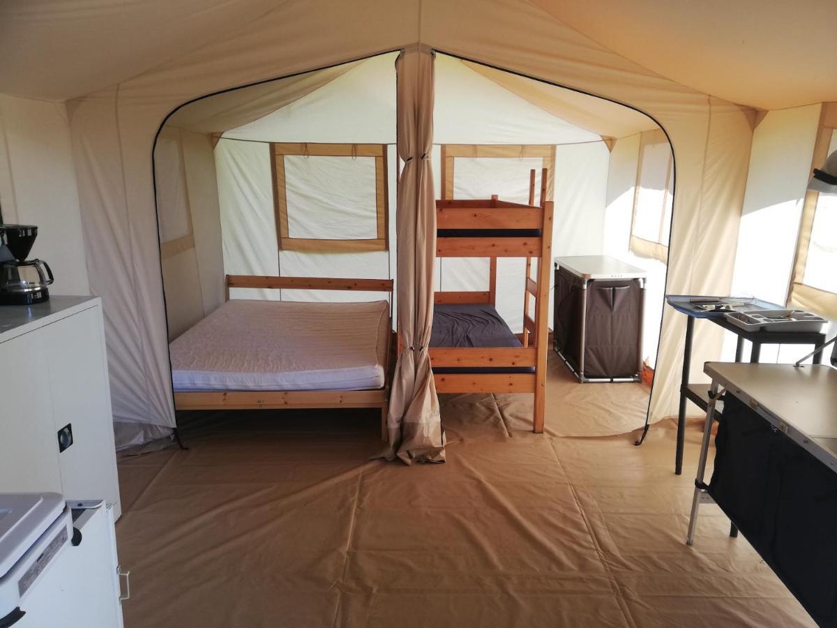 Hebergements Camping "Les Pieds Dans L'Eau" Crozon Zewnętrze zdjęcie