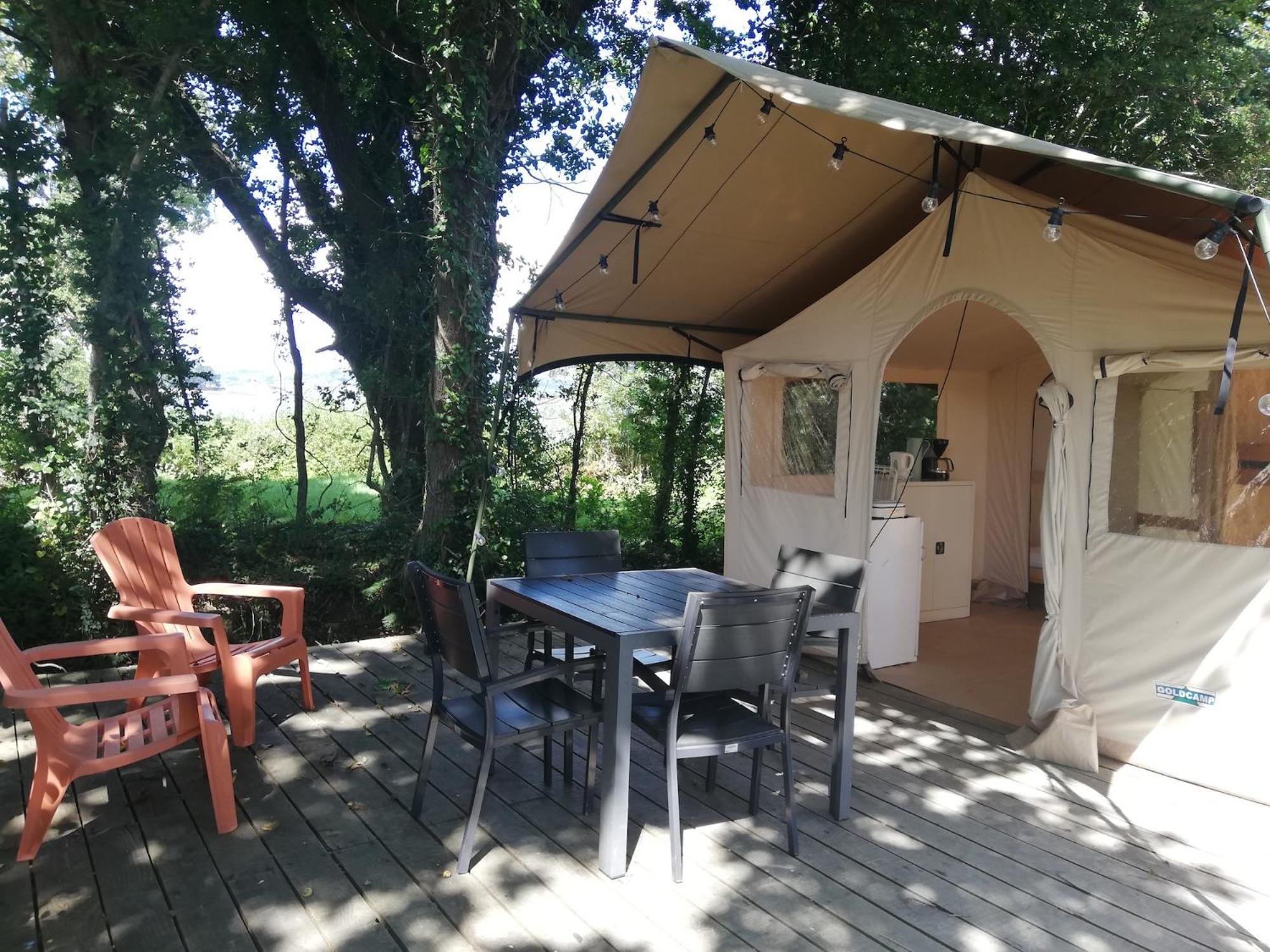 Hebergements Camping "Les Pieds Dans L'Eau" Crozon Zewnętrze zdjęcie